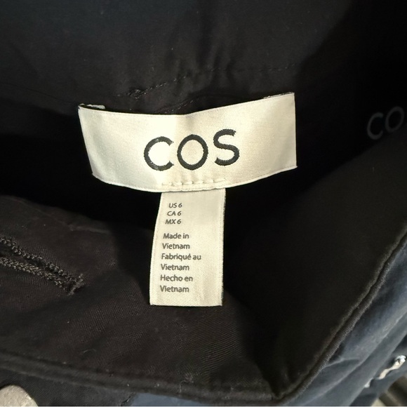 COS Utility Barrel-leg Cargo Trousers Black 6 - Picture 11 of 13